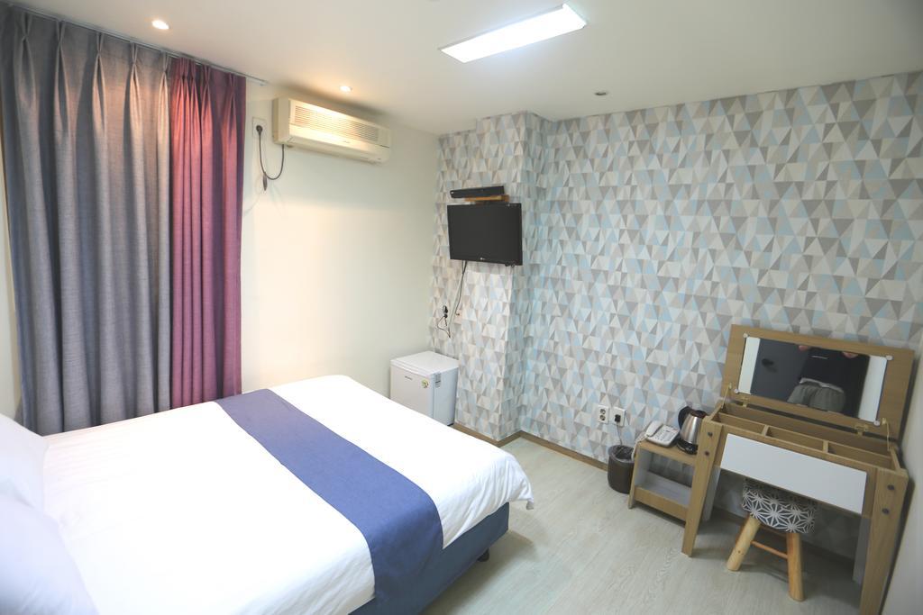 Must Stay Hotel Myeongdong Seoul Ngoại thất bức ảnh